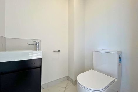 Photo of property in 723b Massey Road, Mangere, Auckland, 2022