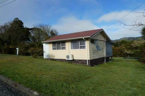 Photo of property in 9 Ballance Street, Runanga, 7803