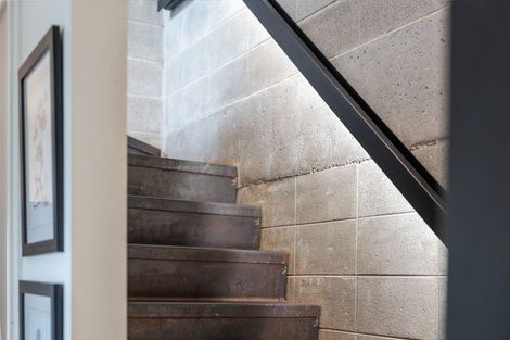 Photo of property in 64a Orangi Kaupapa Road, Northland, Wellington, 6012