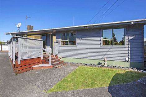Photo of property in 85 Gloria Avenue, Te Atatu Peninsula, Auckland, 0610