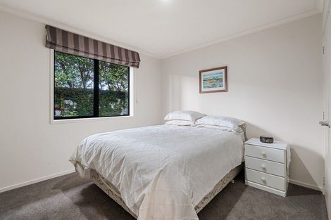Photo of property in 33 Carrington Drive, Papamoa Beach, Papamoa, 3118