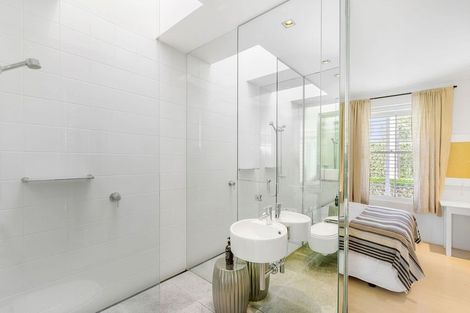 Photo of property in 2/6 Alberon Place, Parnell, Auckland, 1052