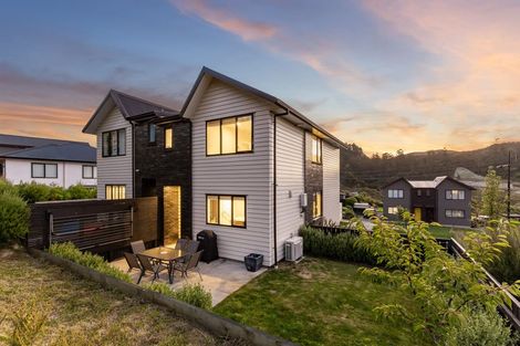 Photo of property in 7 Holystone Road, Whitby, Porirua, 5024