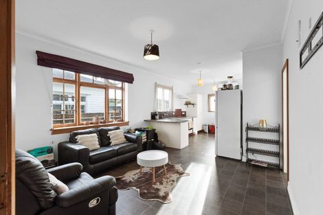 Photo of property in 111a Featherston Street, Takaro, Palmerston North, 4412