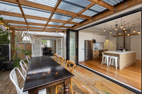 Photo of property in 893 Heaphy Terrace, Claudelands, Hamilton, 3214