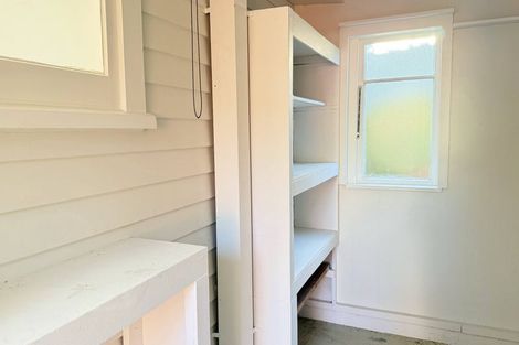 Photo of property in 17 Cypress Drive, Maungaraki, Lower Hutt, 5010