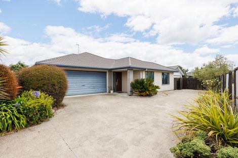 Photo of property in 9 Angelina Way, Kelvin Grove, Palmerston North, 4414