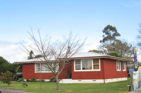 Photo of property in 104 Lipscombe Crescent, Havelock North, 4130