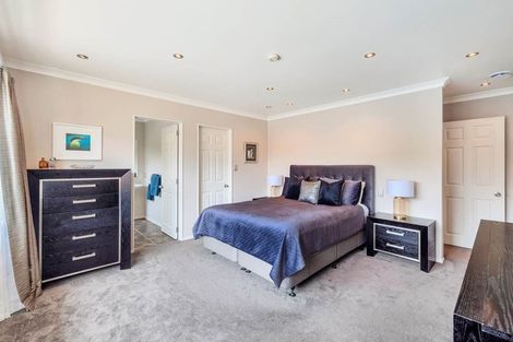 Photo of property in 51 Sapperton Drive, Henderson, Auckland, 0612