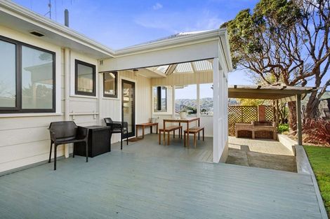 Photo of property in 13 Forglen Place, Tawa, Wellington, 5028