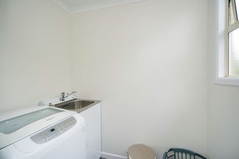 Photo of property in 28 Tokanui Haldane Road, Tokanui, 9884