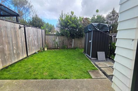 Photo of property in 22 Rauemi Way, Te Atatu South, Auckland, 0610
