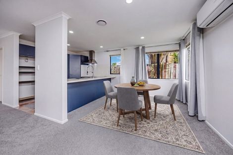 Photo of property in 18 Pitt Avenue, Clendon Park, Auckland, 2103