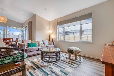 Photo of property in 30 Awatea Drive, Whitianga, 3510