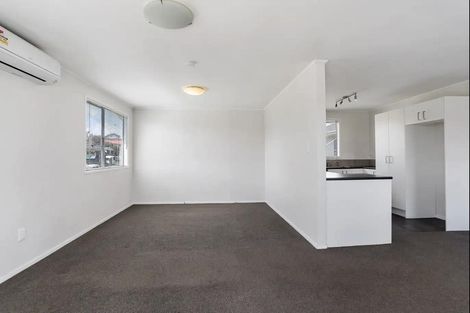 Photo of property in 34 Moncrieff Avenue, Clendon Park, Auckland, 2103