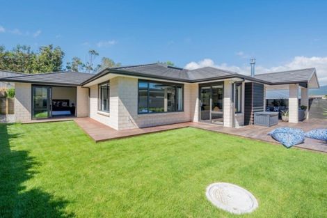 Photo of property in 40 San Priamo Place, Paraparaumu Beach, Paraparaumu, 5032