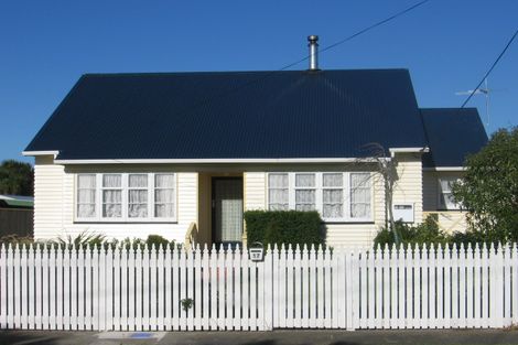 Photo of property in 18 Hardie Grove, Featherston, 5710