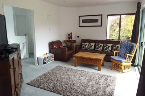 Photo of property in 2/224 Forrest Hill Road, Forrest Hill, Auckland, 0620