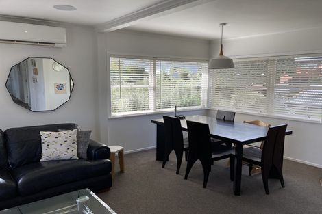 Photo of property in 11 Dawnhaven Drive, Te Atatu Peninsula, Auckland, 0610