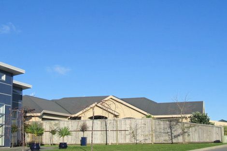 Photo of property in 101 Realm Drive, Paraparaumu, 5032