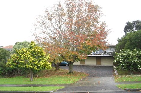 Photo of property in 36 Parkhill Road, Mellons Bay, Auckland, 2014