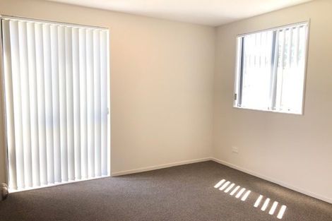 Photo of property in 60d Seymour Road, Sunnyvale, Auckland, 0612