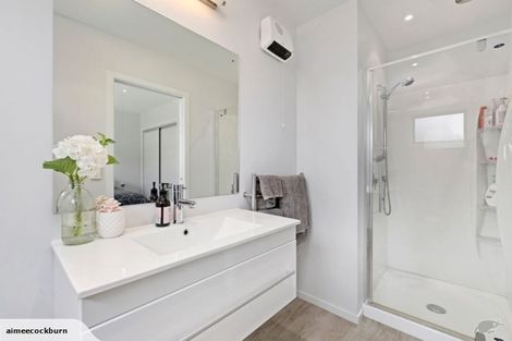 Photo of property in 60 Frye Crescent, Albert Town, Wanaka, 9305