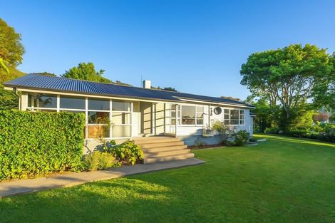 Photo of property in 58 Winara Avenue, Waikanae, 5036