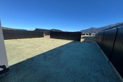 Photo of property in 26 Burdon Loop, Lake Hawea, 9382
