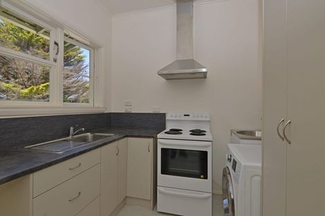Photo of property in 88 Percy Dyett Drive, Karori, Wellington, 6012