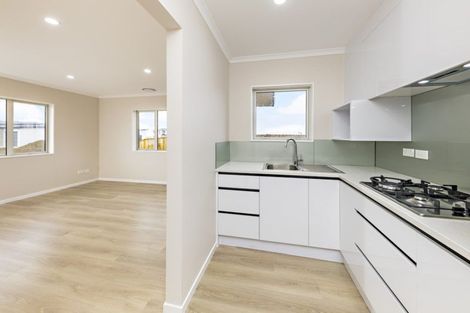 Photo of property in 18 Te Aramanu Crescent, Papakura, 2110