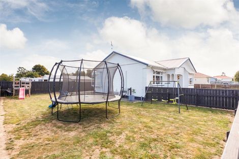 Photo of property in 42 King Street, Marton, 4710