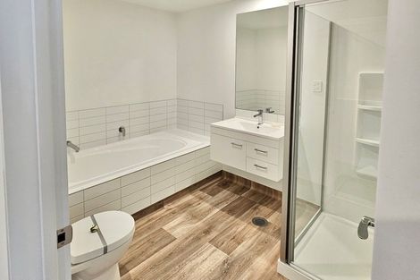 Photo of property in 5 Nga Pona Toru Road, Flat Bush, Auckland, 2019