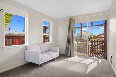 Photo of property in 1/374 Pages Road, Aranui, Christchurch, 8061