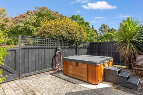 Photo of property in 26 Aquarius Drive, Kawaha Point, Rotorua, 3010