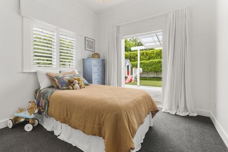 Photo of property in 63 Aramoana Avenue, Devonport, Auckland, 0624