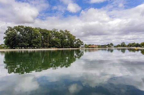 Photo of property in 76 Oakgrove Drive, Rangiora, 7400