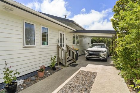 Photo of property in 20 Kiharoa Street, Otaki Beach, Otaki, 5512