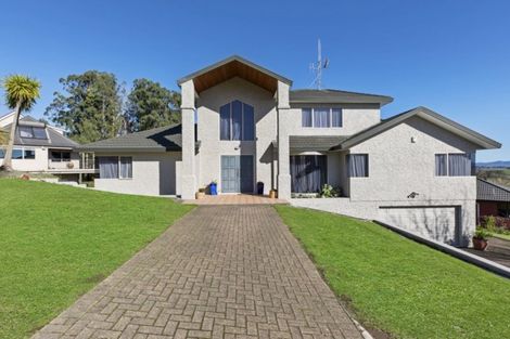 Photo of property in 17 Greenfield Drive, Western Heights, Hamilton, 3200