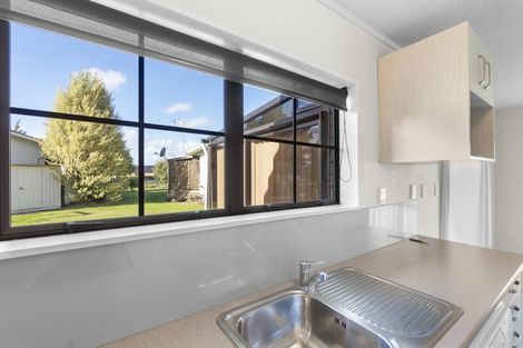 Photo of property in 6 Kingfisher Way, Te Kowhai, Hamilton, 3288