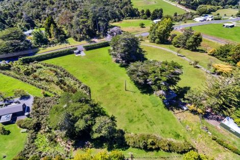 Photo of property in 132 Mahoenui Valley Road, Coatesville, 0793