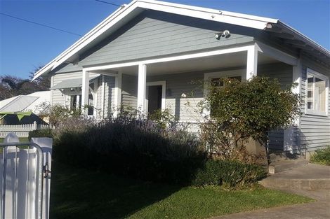Photo of property in 9 Raniera Street, Glen Avon, New Plymouth, 4312