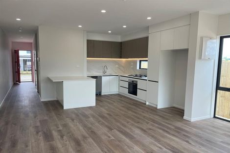 Photo of property in 13 Waimarie Drive, Karaka, 2578