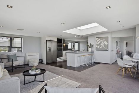 Photo of property in 272 Highgate, Roslyn, Dunedin, 9010