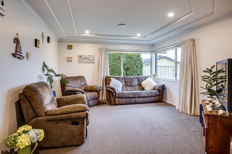 Photo of property in 1 Hyde Place, Taradale, Napier, 4112