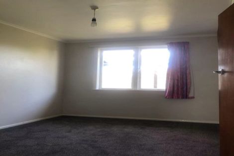 Photo of property in 536 Glenfield Road, Glenfield, Auckland, 0629