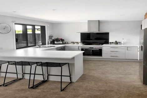 Photo of property in 380 Warburton Crescent, Te Awamutu, 3800