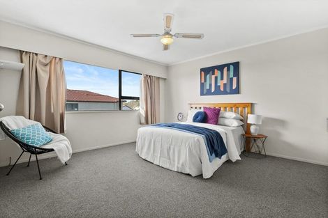 Photo of property in 2/22 Diorella Drive, Clover Park, Auckland, 2019