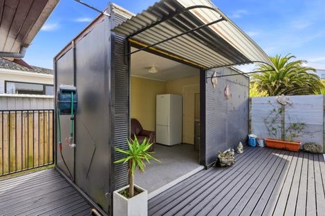 Photo of property in 10 Andresen Street, Foxton Beach, Foxton, 4815