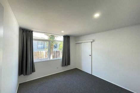 Photo of property in 86 Hillcrest Road, Papatoetoe, Auckland, 2025